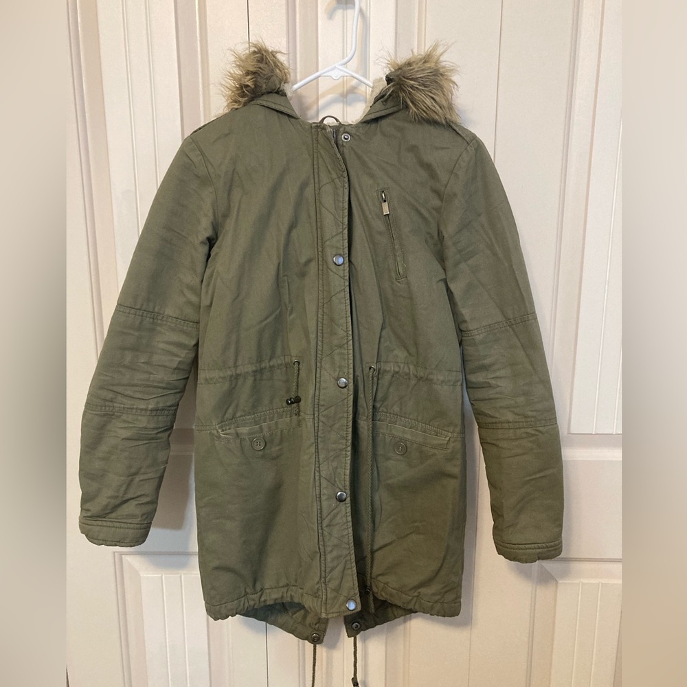 Army green New Look women’s coat